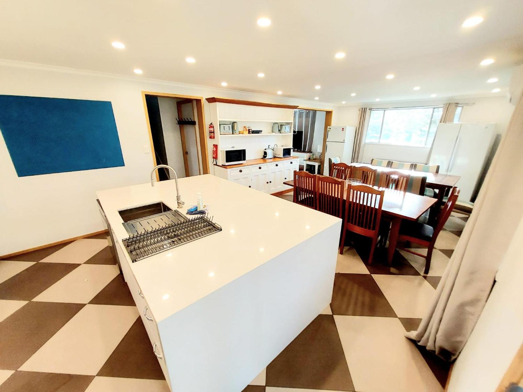 Huge Home, 9 Bed, 6 Bath, Sleeps 22, Central Location, Walk To Shops Jindabyne Esterno foto